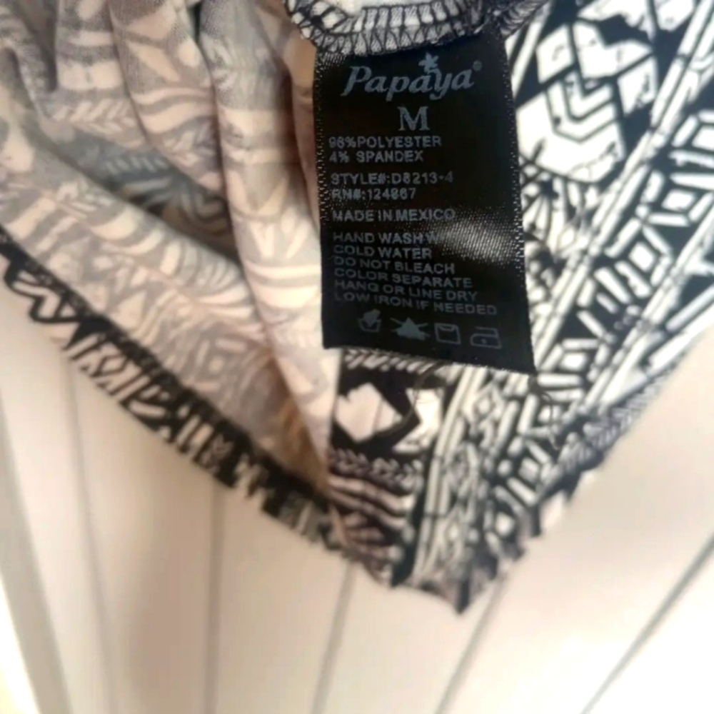 Black and white pattern